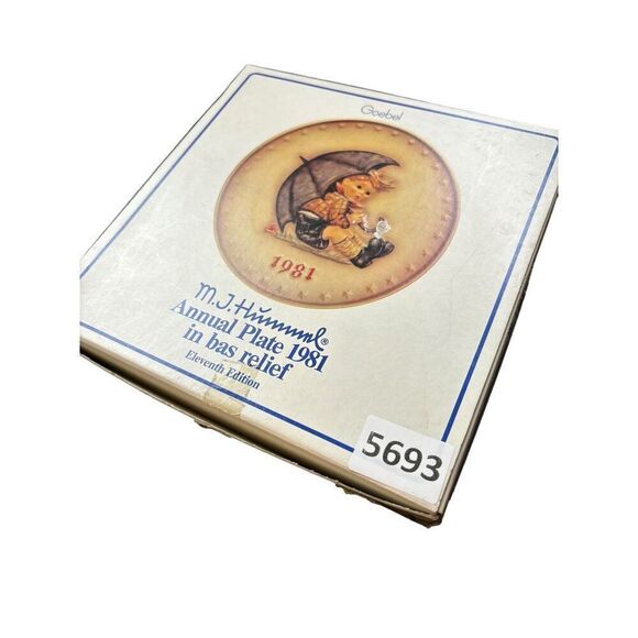 M.J. Hummel Annual Plate 1981 Eleventh Edition In Bas Relief By Goebel - Picture 10 of 10